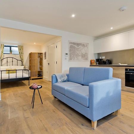 Luxury One Bedroom Greenwich Studio Apartment Near Canary Wharf By Underthedoormat Londyn Zewnętrze zdjęcie