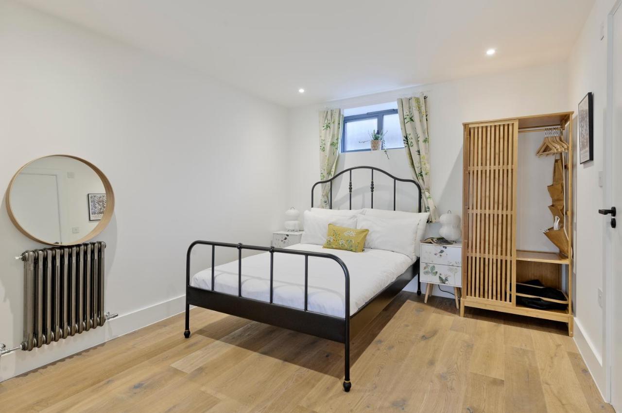 Luxury One Bedroom Greenwich Studio Apartment Near Canary Wharf By Underthedoormat Londyn Zewnętrze zdjęcie